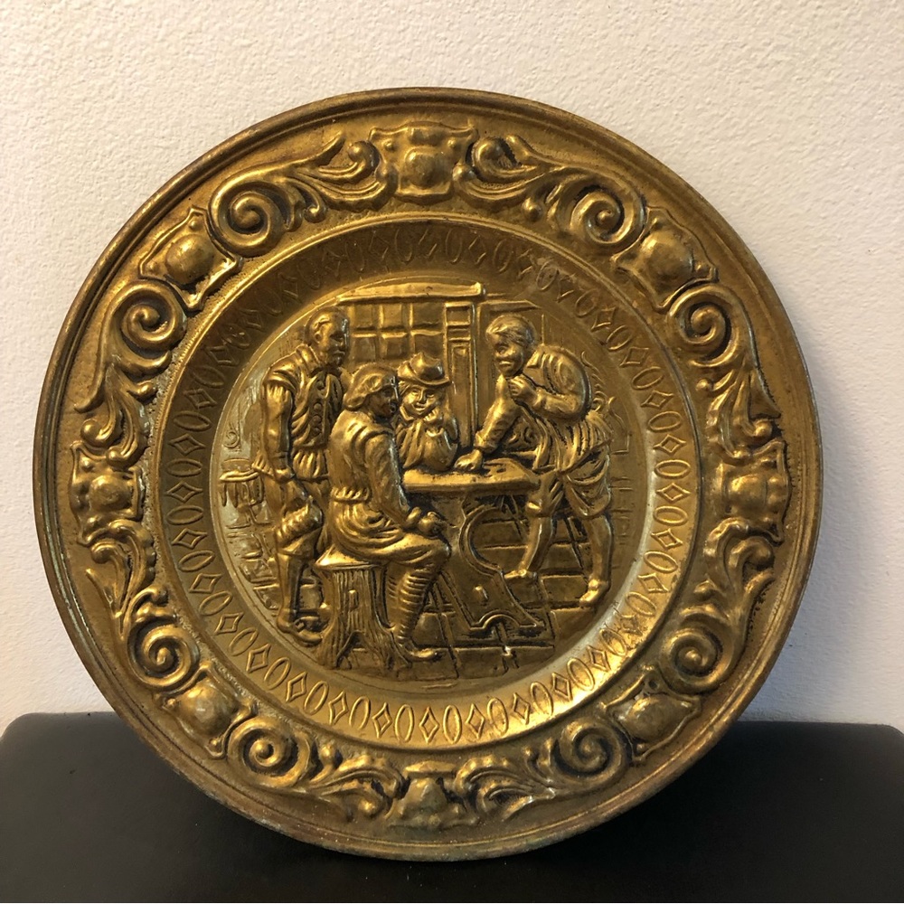 1950s-1960s Vintage Brass Tavern Scene Wall Plate Embossed Decorative Plaque
